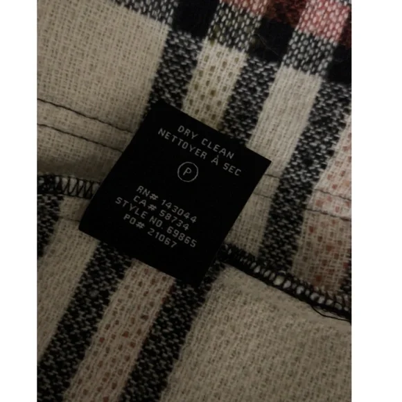 Bagatelle Shacket - Picture 13 of 14